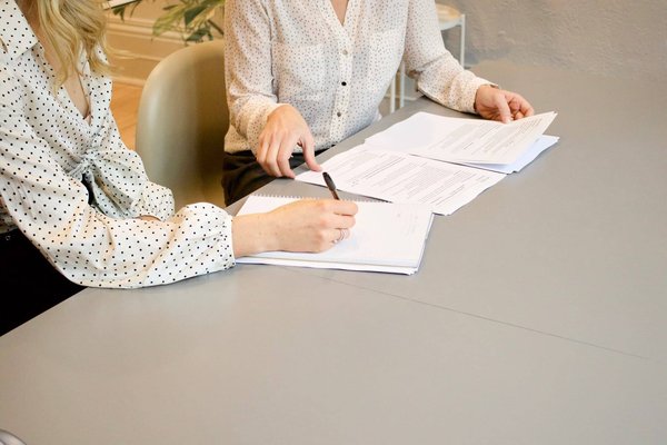 Documents nécessaires pour vendre sa maison : tout ce que vous devez savoir